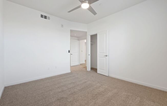 2 beds, 1 bath, 864 sqft, $2,575, Unit 305