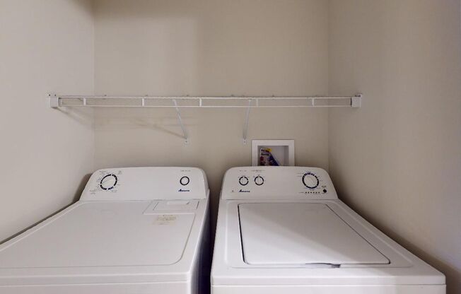 3 beds, 2 baths, 1,320 sqft, $1,860