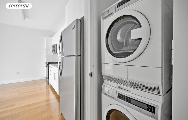 2 beds, 1 bath, $4,996, Unit 2407