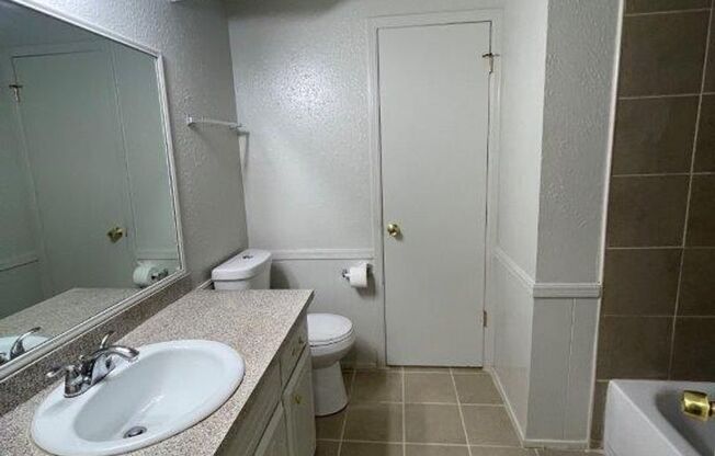 3 beds, 2 baths, $1,225