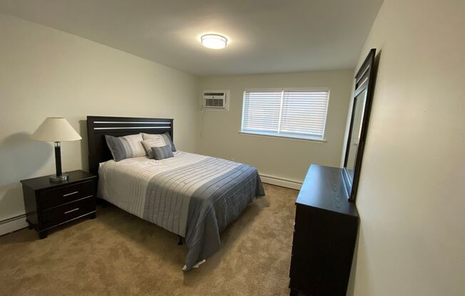 1 bed, 1 bath, 600 sqft, $1,550, Unit C - 35