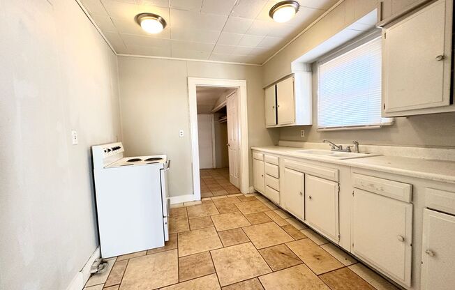 Self Showing - 2 bed 1 bath close to Texas Tech! Move In Ready