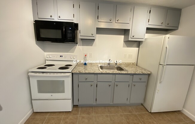 7 MEREDIAN ST