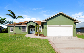 3889 SW WYCOFF ST