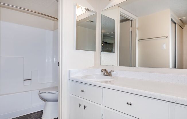 1 bed, 1 bath, 605 sqft, $1,125, Unit 202