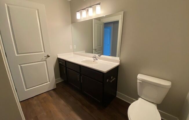 2 beds, 2 baths, 1,284 sqft, $2,171, Unit 2105-201