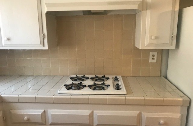 1313 S BUNDY DR