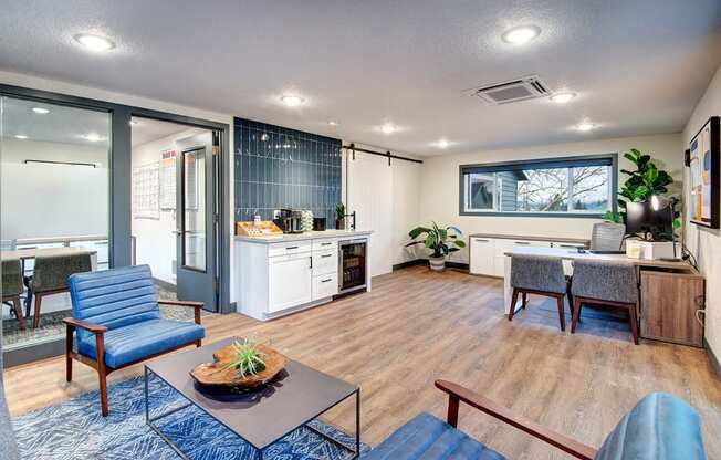 Inlet View - Silverdale Leasing Office