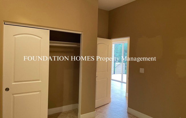 2 beds, 1 bath, $3,400