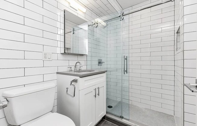 Studio, 1 bath, $3,850, Unit 5F