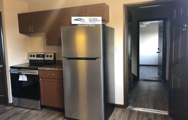 3 beds, 1 bath, 1,101 sqft, $1,800, Unit #4