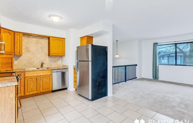 3 beds, 1 bath, $1,900