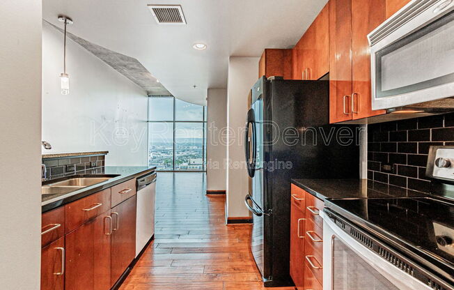 1 bed, 1 bath, 669 sqft, $2,300, Unit 2107