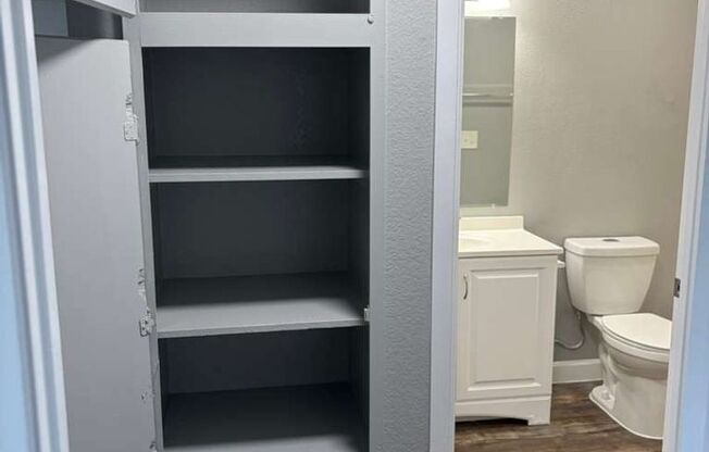 2 beds, 1 bath, 850 sqft, $1,575, Unit 1107 D5