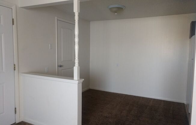 2 beds, 1 bath, 695 sqft, $1,150, Unit 1032-301