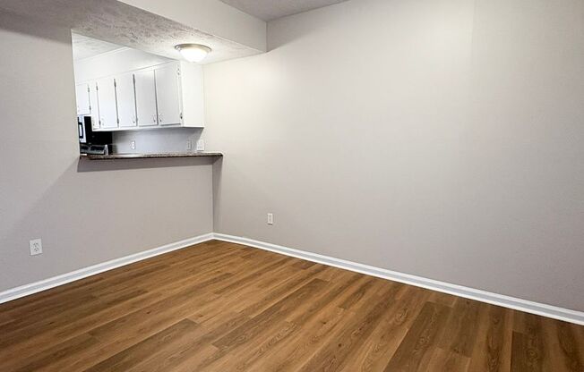 3 Bedroom 3 Bathroom- No Pets