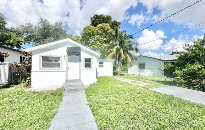 Renovated 3 bed/2 baths house, gated, centrally located in Miami!