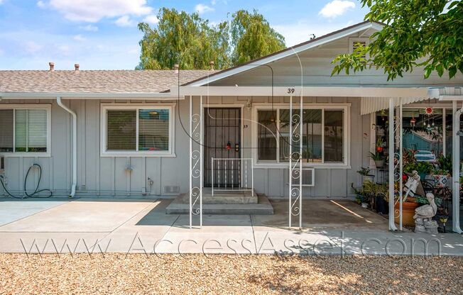 Spacious 2 Beds/2 Bath Home In Highly Desirable Peaceful Lake Elsinore Senior Citizen Community 55+!