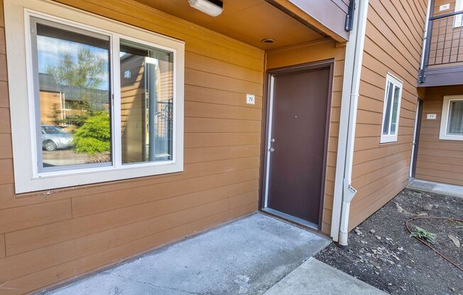 2 beds, 1 bath, 900 sqft, $1,375, Unit 09