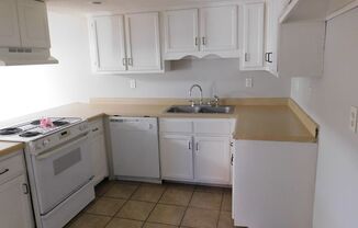 2 beds, 1 bath, $1,195