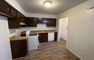 2 beds, 1 bath, 757 sqft, $750, Unit 5