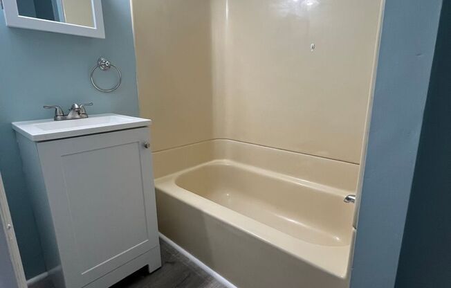 Studio, 1 bath, $1,025, Unit #6