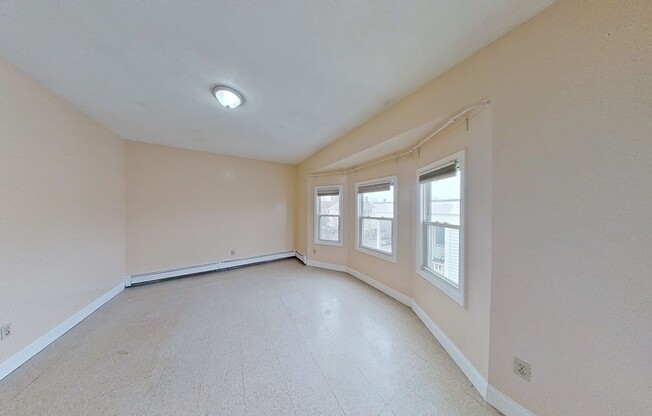 33 ELMORE ST