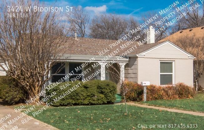 3424 W Biddison Street