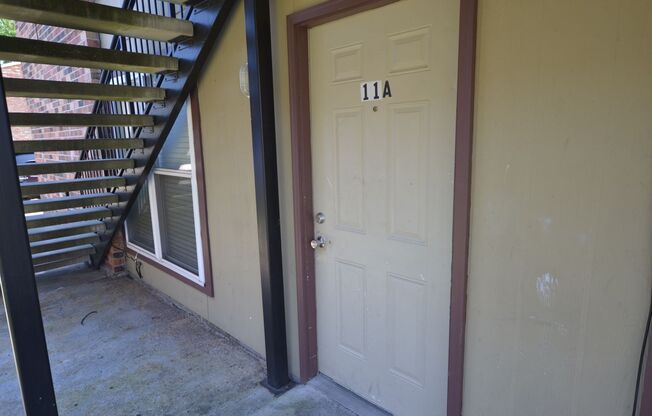 2 bedroom, 2 bath apartments in Sherwood Forest Oaks