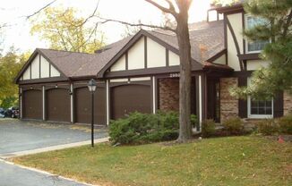 Willowbend 2BR 2BA, 1CGar