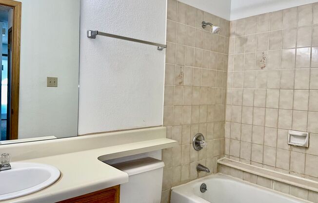 1st Floor 2 Bedroom in a Gated Community!