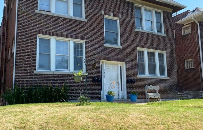 1817 Allen Ave