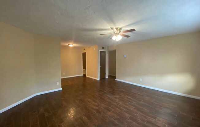 1 Bedroom 1 Bath Condo *NW Expressway*******SECTION 8 APPROVED PROPERTY****SPRING SPECIAL