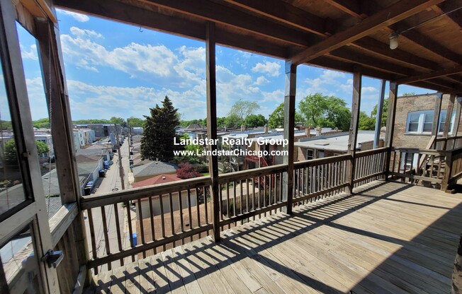 4314 N Spaulding Ave