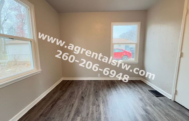 3 beds, 1 bath, $950