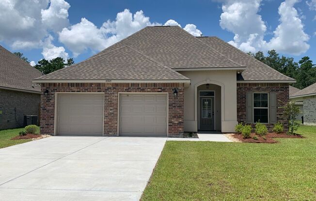 3BD/2BA House for Lease - Nickens Lake Subdivision - Denham Springs