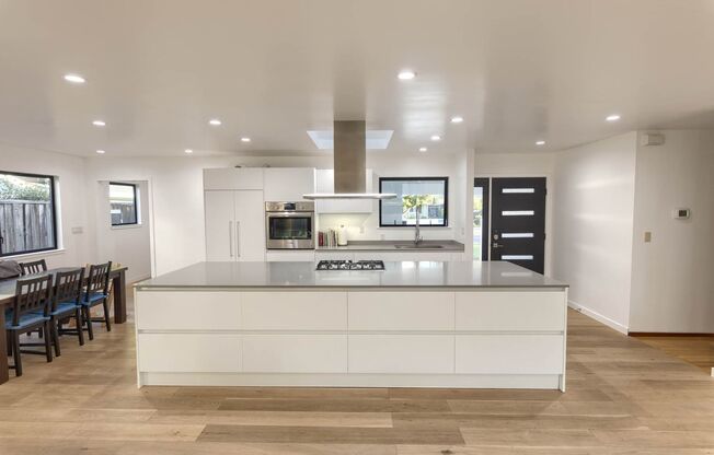 Newly Renovated 4-Bedroom 2.5-Bath South Willow Glen Home