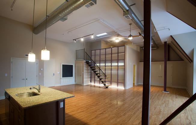 2 beds, 2.5 baths, 1,700 sqft, $2,480, Unit 410