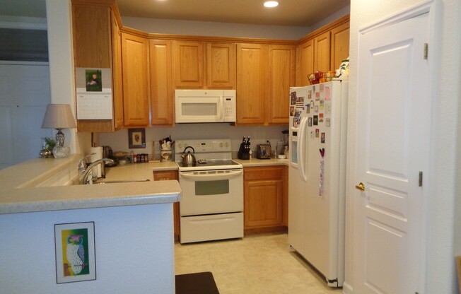 Lakewood condo close to downtown Denver + Mountain Adventures