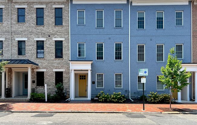 Stunning Luxury Townhome with Elevator in the Heart of VCU!