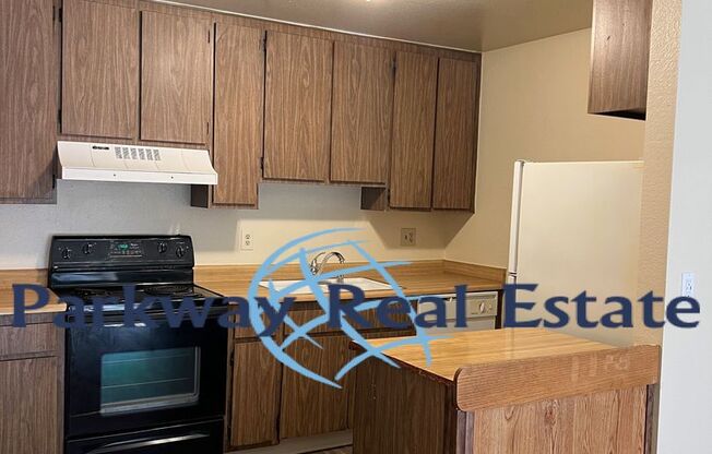 Downstairs 2 Bedroom 1 Bathroom Condo in El Cajon
