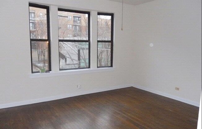 2319 N. Kedzie LP