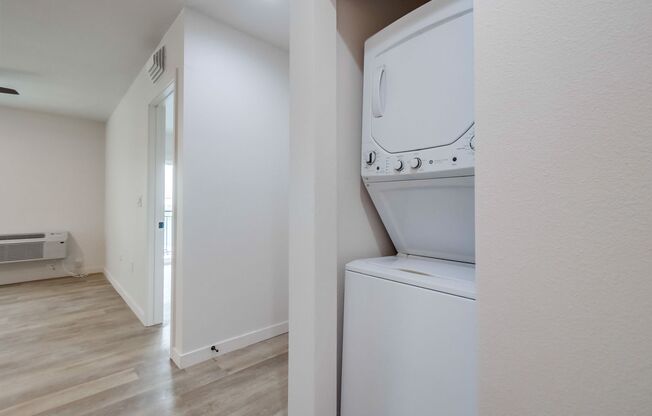 1 bed, 1 bath, 445 sqft, $2,425, Unit 4840-15