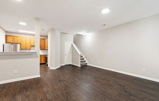 Raleigh Retreat: Modern 3BR Townhome with Stylish Finishes
