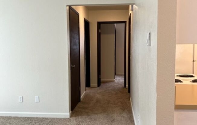 2 beds, 1 bath, 800 sqft, $1,429