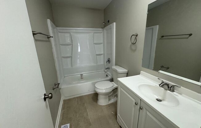 Freshly renovated 3bed/1bath!!