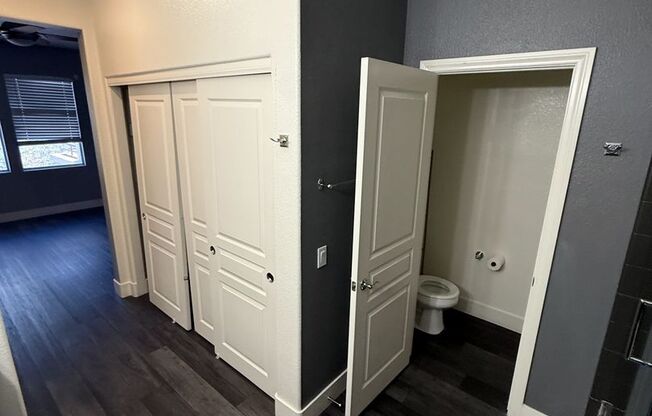 2 beds, 2 baths, $1,895, Unit # 204