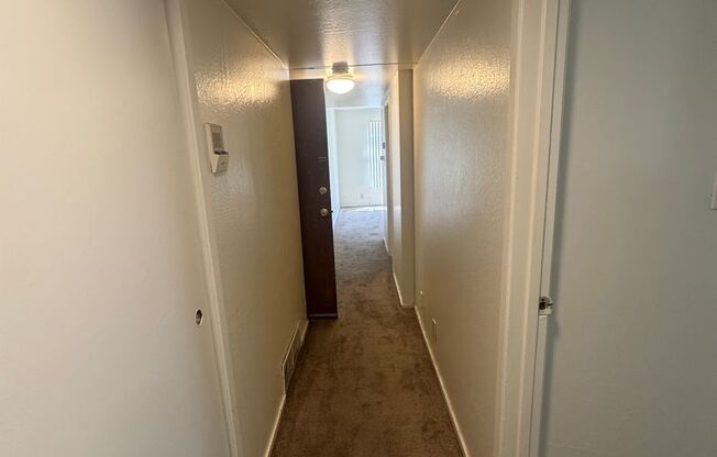 Spacious, Top Floor Two bedroom apartment near UC Berkeley and Telegraph Ave.