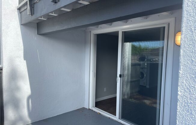 1 bed, 1 bath, 750 sqft, $2,585, Unit A004