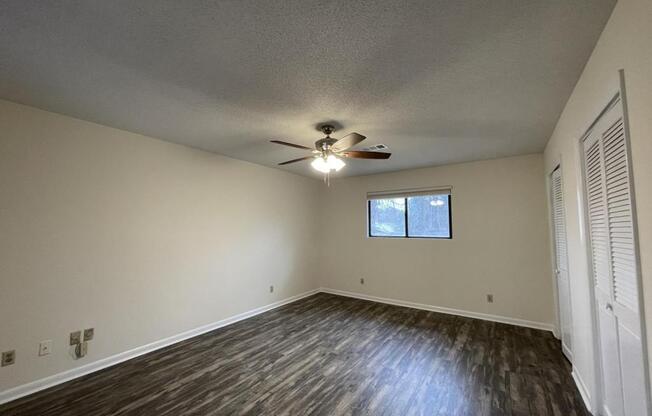 134 PLEASANT HL CT